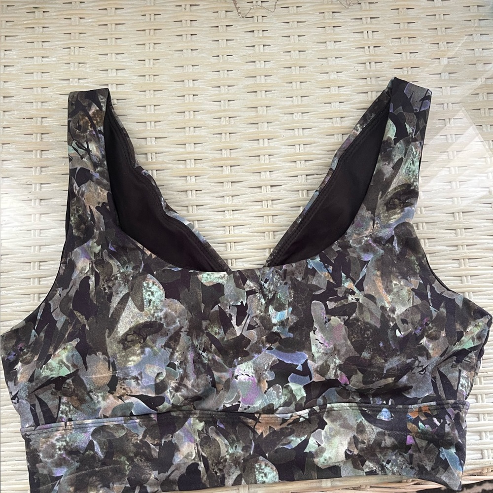 Sports bra